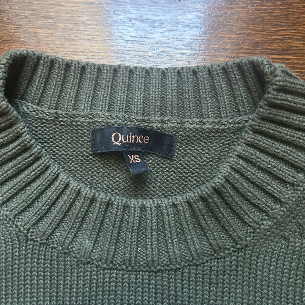 Quince 100% Organic Cotton Boyfriend Crew - Picture 2 of 3